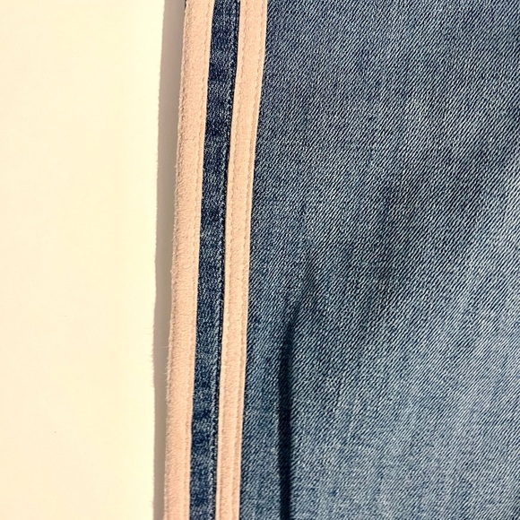 7 For All Mankind Boot Cut Mid Rise with Pink Suede Piping - Picture 4 of 6